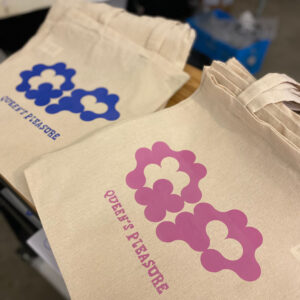 'QP' tote bag (pink / blue)